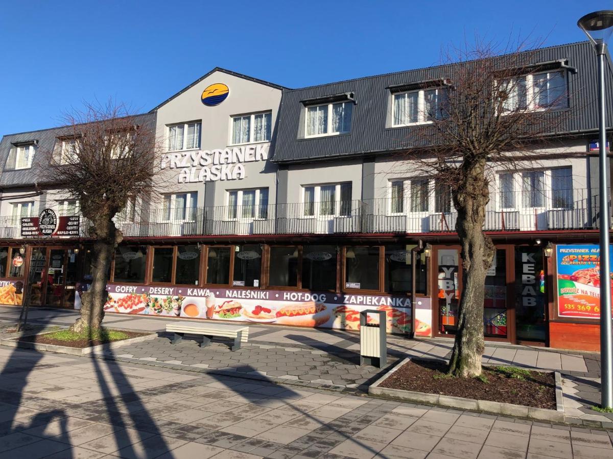 Przystanek Alaska Dziwnówek Exteriör bild